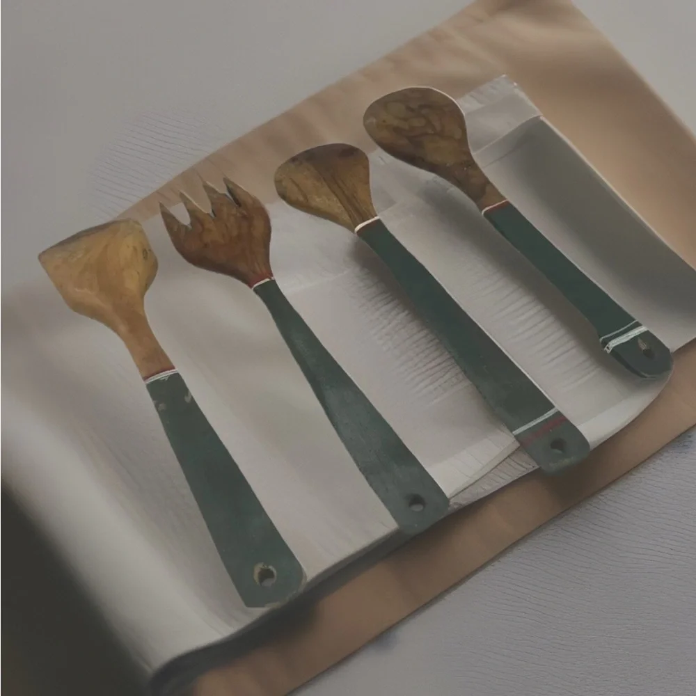 Old Hand Painted Wooden Salad Servers - 4 Pcs 9.5